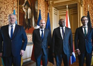 ЗМІ:Рівень зустрічі в Лондоні щодо України знижено