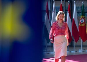 Каллас закликала Сербію зробити "стратегічний вибір" між Заходом і Сходом