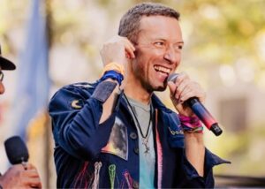 Coldplay почали попереджати фанатів про камери на концерті