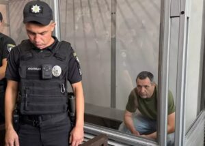 СюжетПрикривається сином? Новий мотив вбивства Парубія