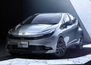 Toyota презентувала оновлений Aqua