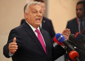 Україні судилася доля бути поряд з Росією - Орбан