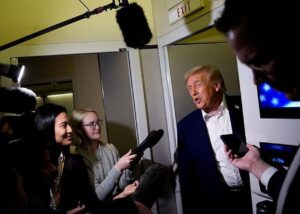 Трамп "відкритий до зустрічі" з Кім Чен Ином