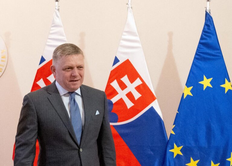 У Словаччині школярі зірвали виступ Фіцо після його нападок на Україну