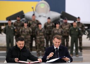 Зеленський і Макрон підписали оборонну декларацію