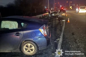 Біля Вінниці розбилися два авто: є постраждалі (фото)