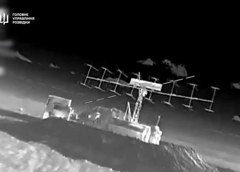 Бійці ГУР знищили вертоліт і низку РЛС в Криму