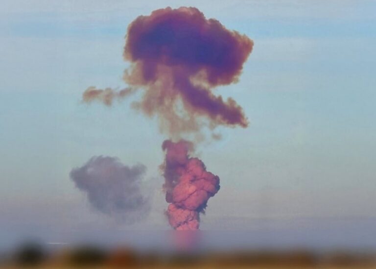 На ядерній ракетній базі РФ стався потужний вибух