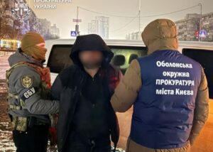 У Києві затримали організатора незаконної схеми перетину кордону