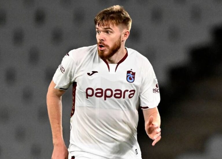 Батагов дуже потрібен Борнмуту: клуб утретє вийшов із пропозицією