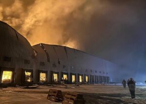 На Київщині горять склади Рошен – соцмережі