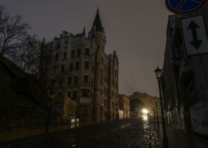 Українців очікують цілодобові відключення у суботу