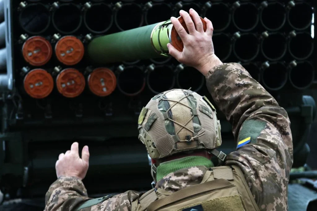 Окупанти скинули 200 авіабомб та атакували 171 раз за добу – Генштаб