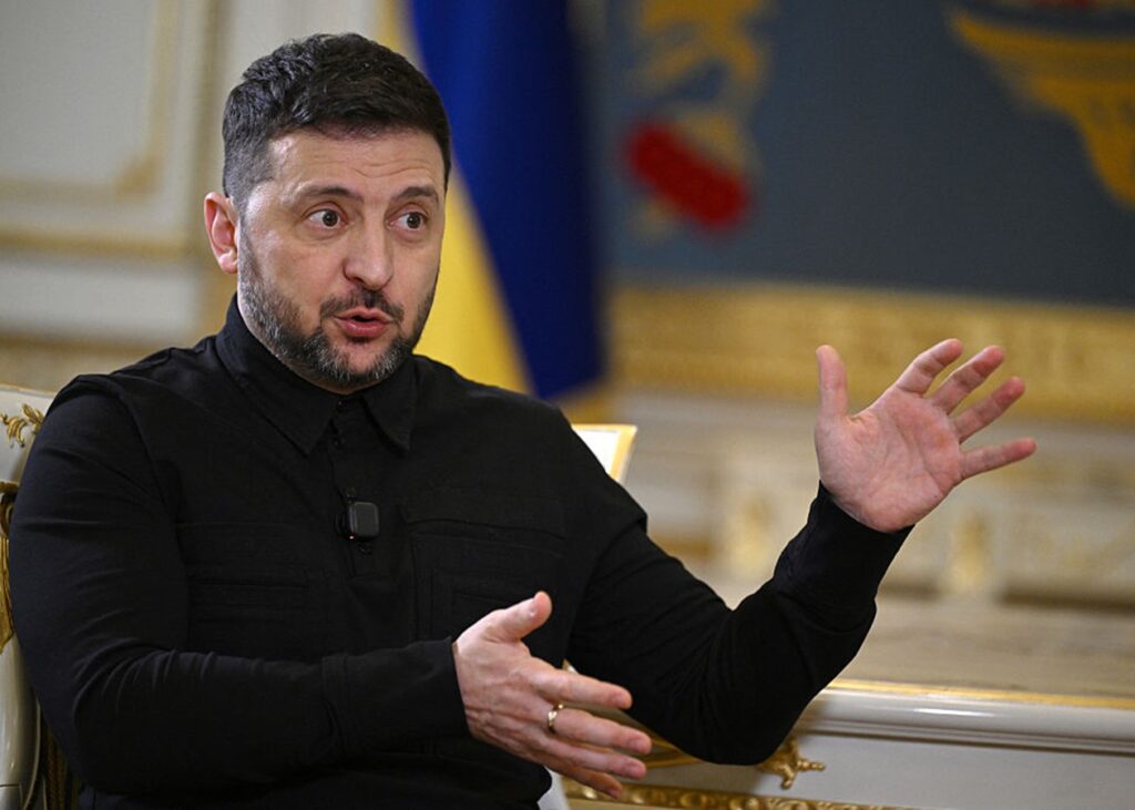 Зеленський емоційно звернувся до країн, які купують нафту в РФ