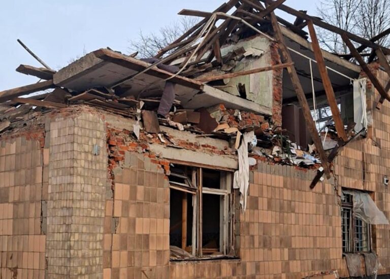 Росіяни атакували аграрне підприємство на Сумщині: є загиблі