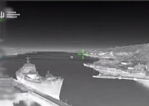 Бійці ГУР уразили вертоліт і кораблі в Криму