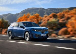 BMW розкрила вартість нового електрокросовера iX3