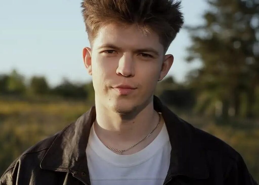 Російський артист вкрав хіт українського DREVO