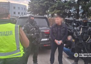 Кримінальний авторитет організував схему "бронювання" ухилянтів