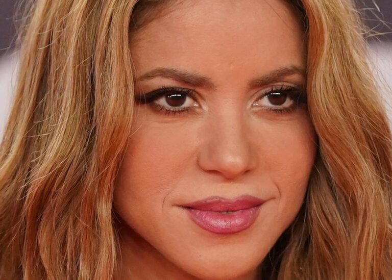 Шакіра поділилася фото з мамою