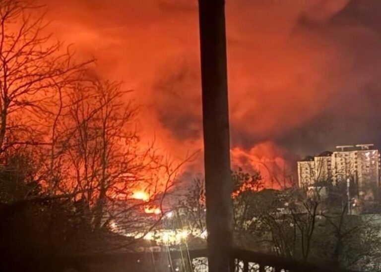 У Туапсе дрони підпалили нафтобазу