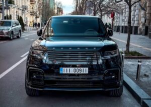 У Києві помітили 700-сильний Range Rover Brabus за понад 23 млн грн