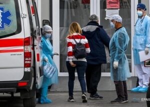 В Україні вперше виявили новий варіант коронавірусу Цикада