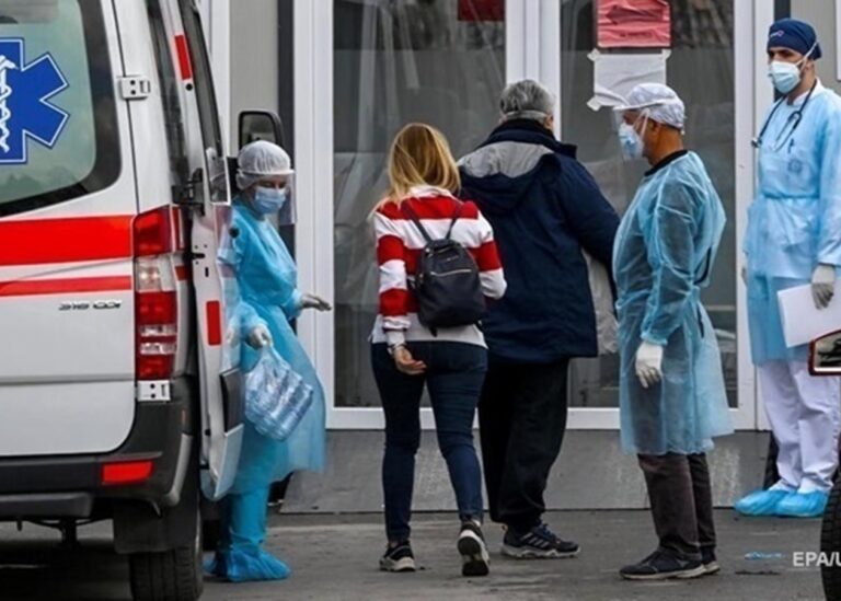 В Україні вперше виявили новий варіант коронавірусу Цикада