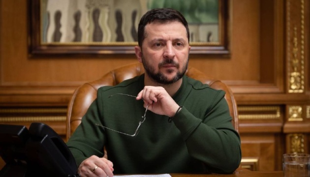 Зеленський запровадив санкції проти командирів РФ та суден тіньового флоту