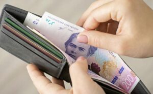 Мінімальний стаж в Україні: Ось які виплати можна отримувати після 65 років