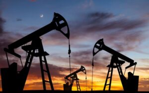 Нафта падає до мінімуму за місяці