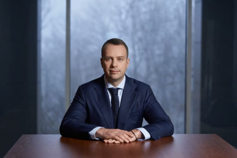 Залізнично-дорожній картель: як мільярдер Шкіль та ексчиновник «УЗ» Федорко роками «пиляли» державні бюджети