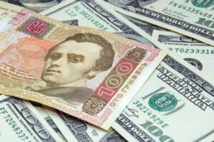 Що буде з курсом долара у серпні: Банкір дав прогноз