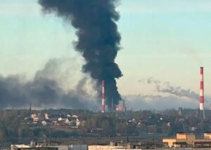 Дрони атакували один з найбільших НПЗ РФ і порти