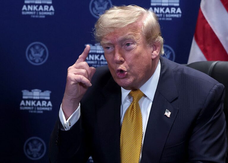 Трамп анонсував нові удари по Ірану
