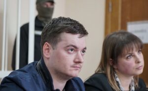 Ексспівробітник СБУ Олександр Карамушка, викритий на хабарництві, знову підробляє «рішалою» для бізнес-структур