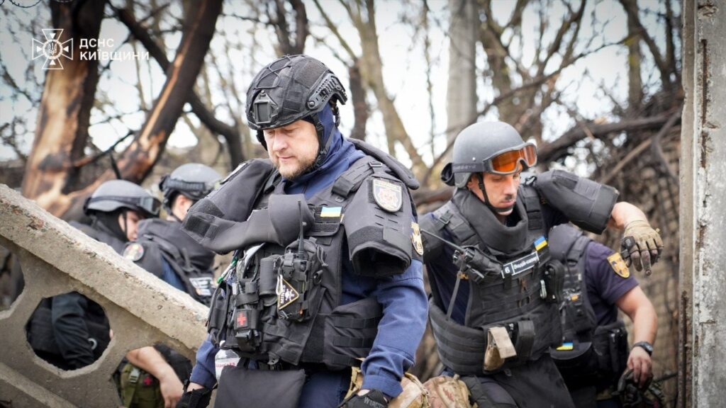Вишневе оговтується після удару: рятувальники працюють уже четверту добу