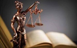 Газова компанія вимагала з жінки 729 тис. грн – суд не лише відмовив, а й змусив заплатити їй 30 тис.