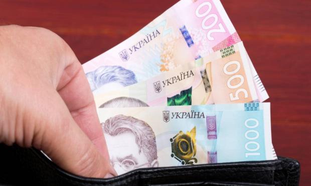 Пенсіонери можуть залишитися без виплат через прописаних дітей: Названо  головні ризики