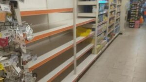 Російська пропаганда намагається спровокувати в Україні паніку щодо дефіциту продуктів. Яка ситуація насправді