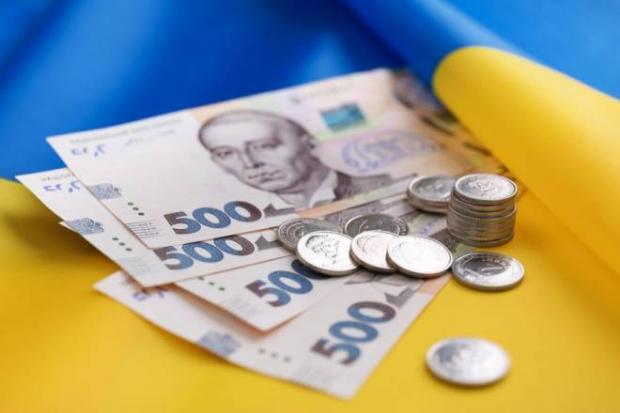 Податок на кур'єрів, репетиторів та продаж власних речей: В Україні готують новий збір для підробітків
