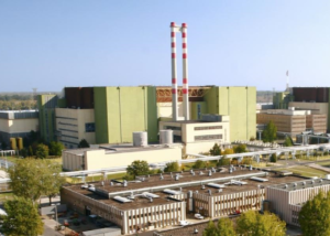Обміління Дунаю змушує Угорщину закрити єдину АЕС