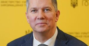Ростислав Карандєєв: від поруки за розшукувану аферистку до виїзду ухилянтів під виглядом артистів