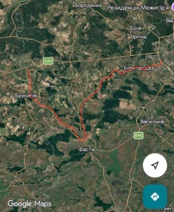 Наслідки ворожого удару: на Київщині спалахнула пожежа з детонацією, є загиблі та понад 200 евакуйованих