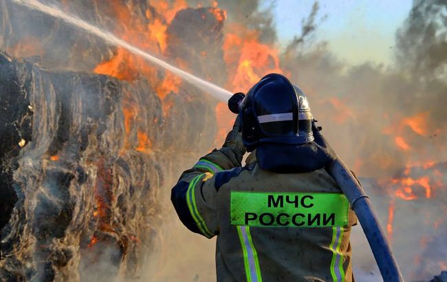 Один із найбільших НПЗ Росії у вогні: дрони масовано атакували Ярославль і полетіли на Москву