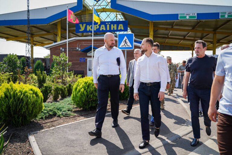 Молдова може передати Україні 20 локомотивів: Київ і Кишинів готують новий логістичний коридор до ЄС