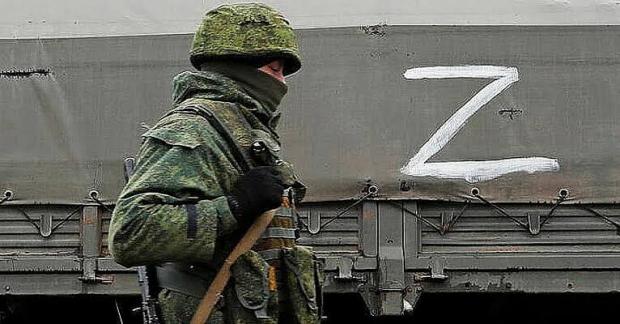 Гроші пішли контрактникам на війну: У регіонах РФ відкладають підвищення зарплат бюджетникам