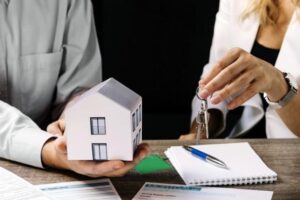 Частина квартир в Україні здешевшала на 30%: Ось як війна змінила ринок