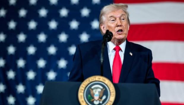 Можуть дякувати Трампу: Дизель у США подорожчав майже вдвічі за рік – ціни встановили новий рекорд