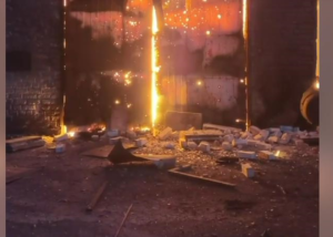 Росіяни вдарили по підприємству у Запоріжжі, виникла пожежа